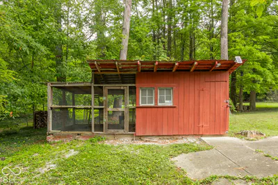 11090 County Road 225 W, Cloverdale - 46