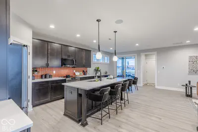 9061 Naples Way, Plainfield - 9