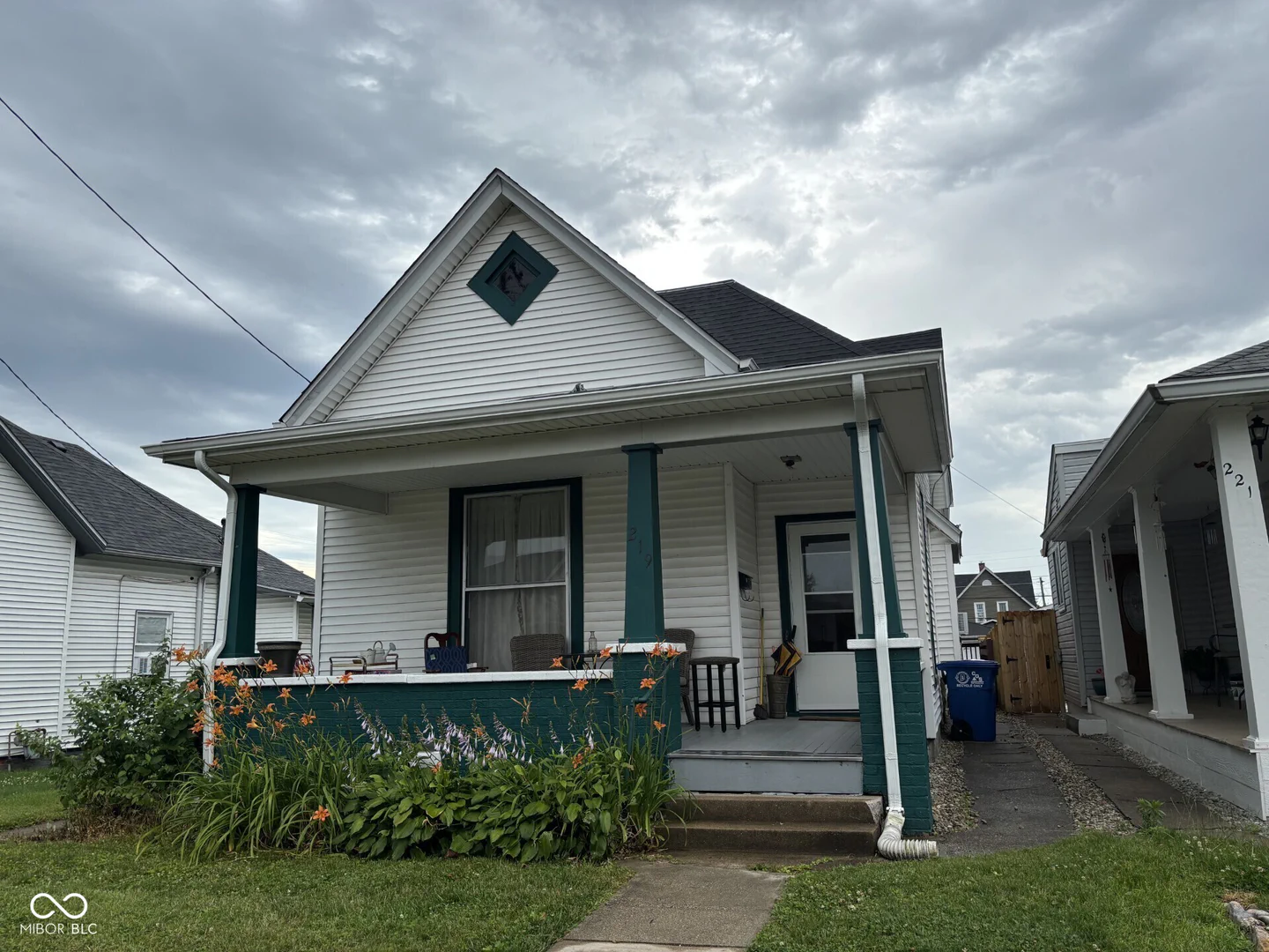 219 Locust, Shelbyville