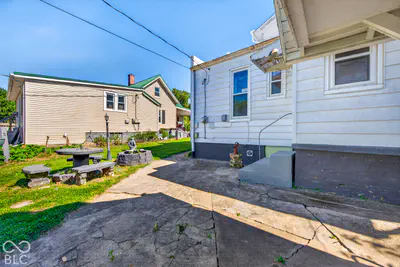 618 S Poplar Street, Seymour - 16