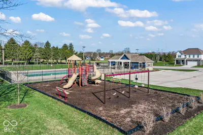6874 Nottingham Lane, McCordsville - 48
