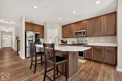 368 Tamarack Larch Boulevard, Cicero - 9