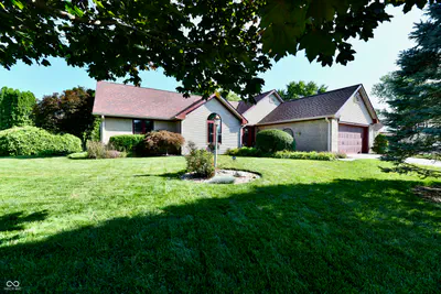 5006 Essex Drive, Carmel - 27