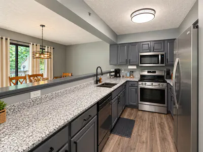 9533 Pointe Lasalles Drive, Bloomington - 5
