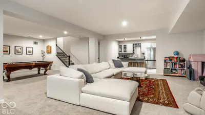 547 E 82nd Street, Indianapolis - 43