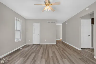 6879 Oak Lake Drive, Indianapolis - 17