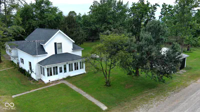 1606 County Road 1350, Kempton - 9