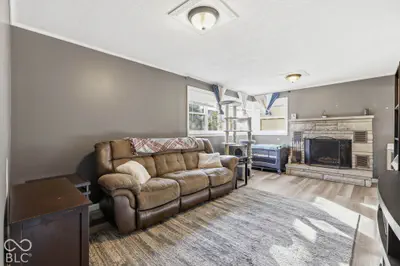 203 N Poplar Street, Amboy - 29