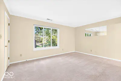 528 Hunters Drive, Carmel - 17
