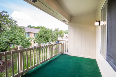 586 Hunters Drive, Carmel - 29