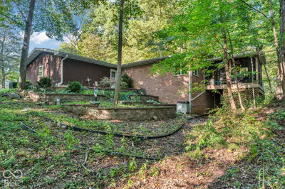 1042 Farmington Drive, Crawfordsville - 58