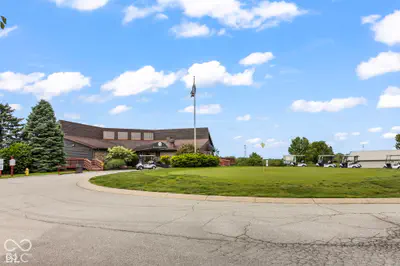 5831 Long Lake Lane, Indianapolis - 54