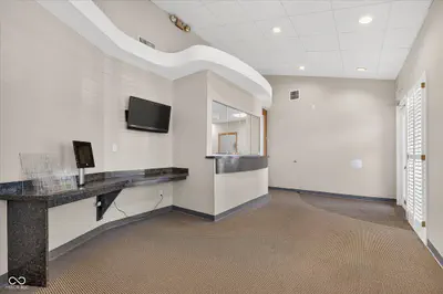 8202 Clearvista Pw, Indianapolis - 8