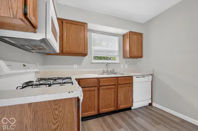 6879 Oak Lake Drive, Indianapolis - 12