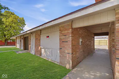 7020 - 7032 Twin Oaks Drive, Indianapolis - 20