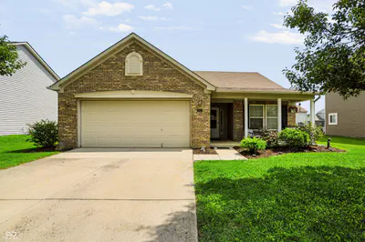 6171 Woods Edge Drive, McCordsville