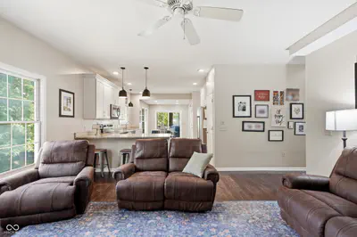 9801 Logan Lane, Fishers - 16