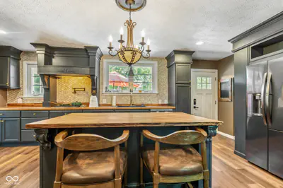 730 6th Street, Seymour - 24