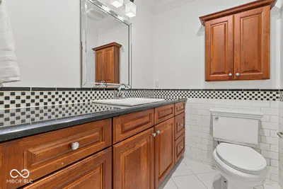 7856 Creekview Circle, Indianapolis - 24