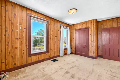 618 S Poplar Street, Seymour - 47