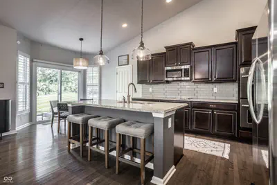 13816 Ambria Drive, McCordsville - 10