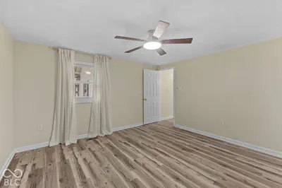 649 Young, Franklin - 22