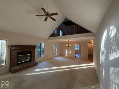 2065 Oldfields Circle South Drive, Indianapolis - 8