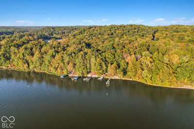 9444 N Gray Avenue, Unionville - 42