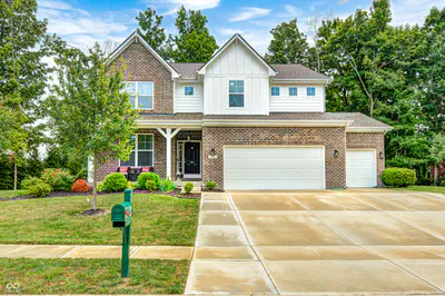 6069 Cedar Bend Way, Avon