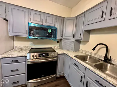 209 Gilbert Street, Clinton - 11