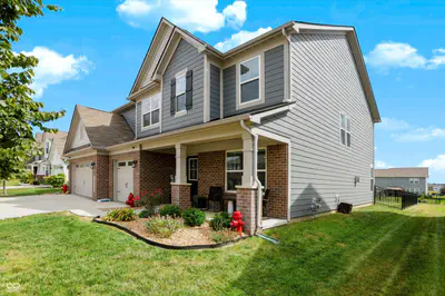 2447 Copperstone Drive, New Palestine - 31
