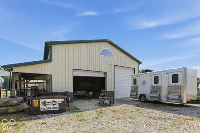 300 W Oregon Church Road, Terre Haute - 46