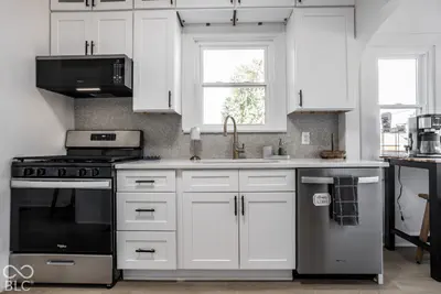 260 W 44th Street, Indianapolis - 14