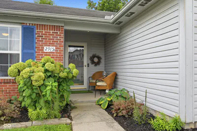 2915 Driving Wind Way, Indianapolis - 2