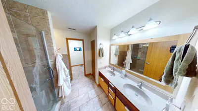 17310 Meggs Street, Westfield - 47