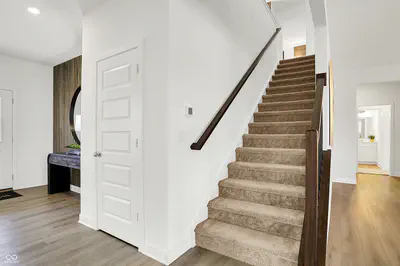 2423 Red Squirrel Way, Zionsville - 32