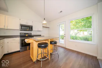 9119 Hardwood Court, Indianapolis - 18