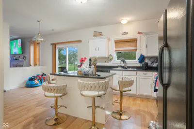 272 Brookview Drive, Brownsburg - 7