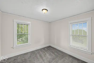 1031 College Street, South Bend - 11