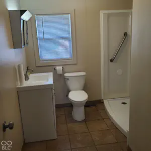 706 Laurel Street, Seymour - 14