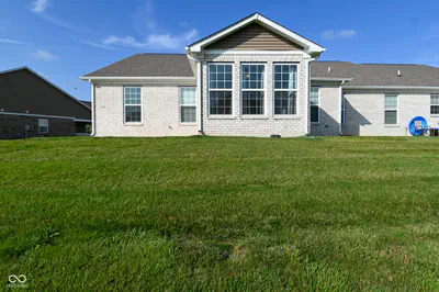 9170 Hedley Way E, Avon - 55