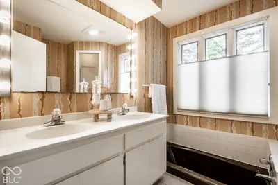 7702 Traders Cove Lane, Indianapolis - 23