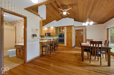 7620 Hall Road, Monrovia - 26