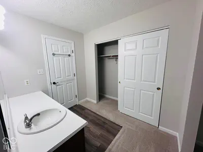 2746 Lakeshire Lane, Indianapolis - 14