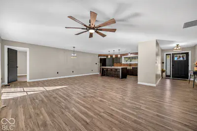 7853 County Road 1200, Seymour - 8