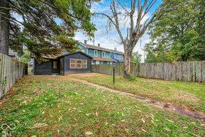 2521 Prospect Street, Indianapolis - 24