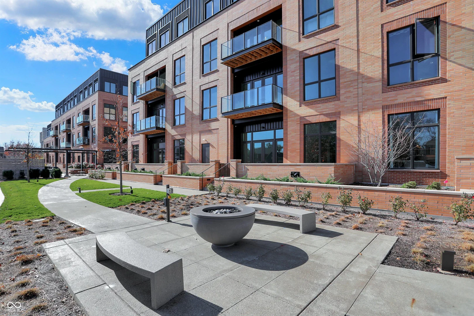877 East Street, Indianapolis