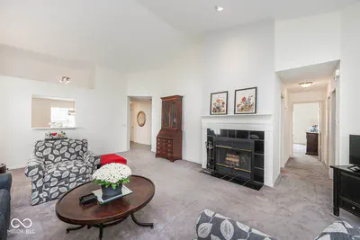 10786 Belmont Circle, Carmel - 16