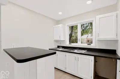 11432 Rolling Court, Carmel - 36