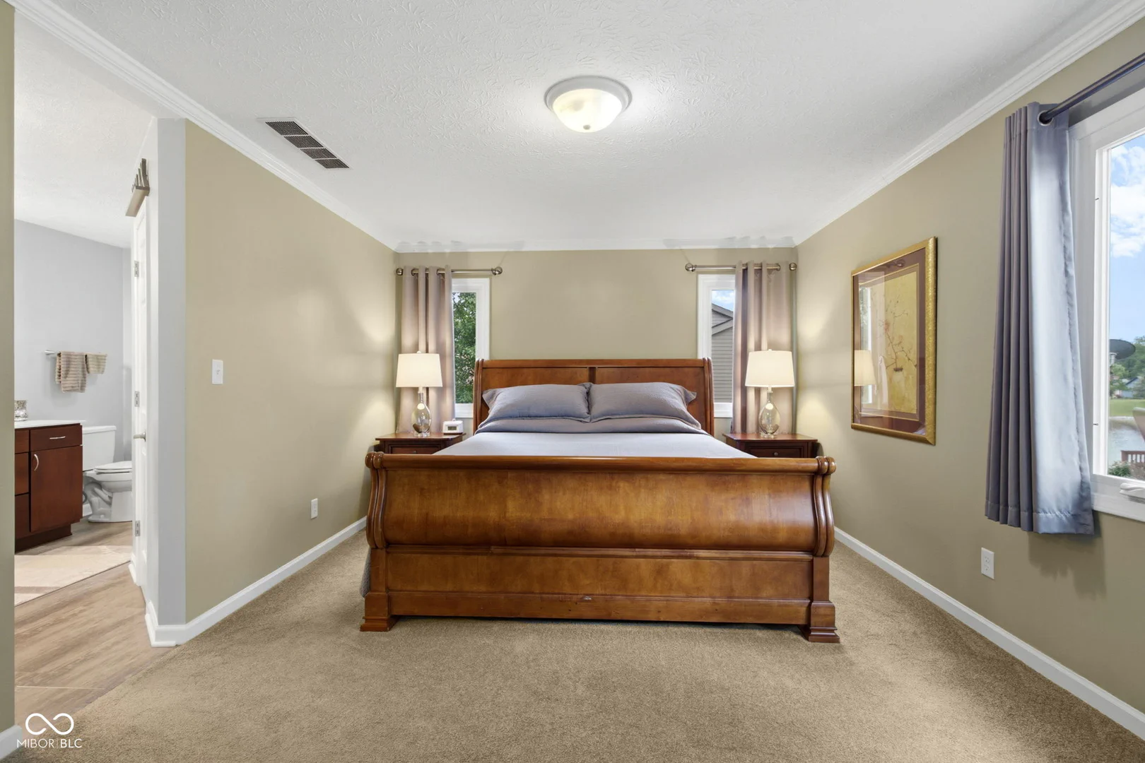 1807 Crystal Bay East Drive, Plainfield